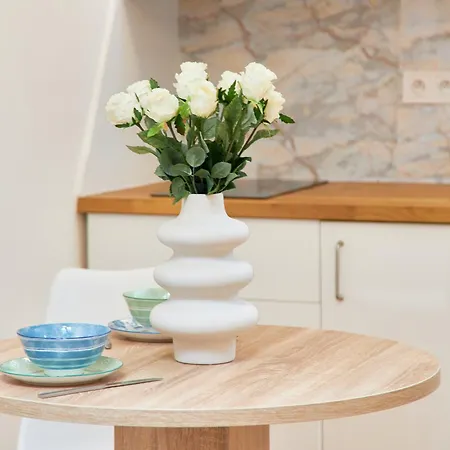 Center/ Location / Chic Modern Apartment Prague